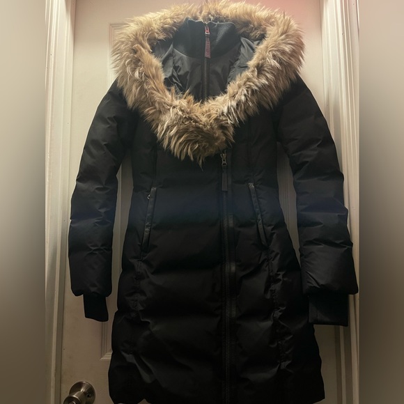 Mackage ADALI fitted winter down coat with hood and fur trim - Picture 2 of 9